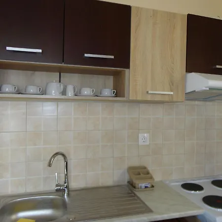 Apartment Chris Corfu *